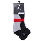 �yNIKE�E�F�A�z JORDAN 3 PACK LOW QUARTER �\�b�N�X 3���g 427417 �C���|�[�g WSP 010BLK/MSLV M(24-26)