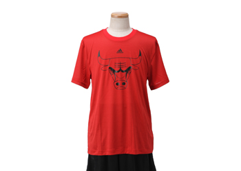 【 ADIDASウェア 】 G34558 Wntr Hps Perf TEE ブルズ WSP REDSLD M