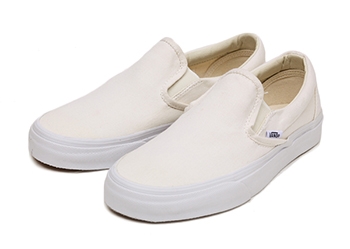 【VANS】 ヴァンズ CLASSIC SLIP-ON* クラシックスリッポン VN000EYEWHT WHITE 12(30)