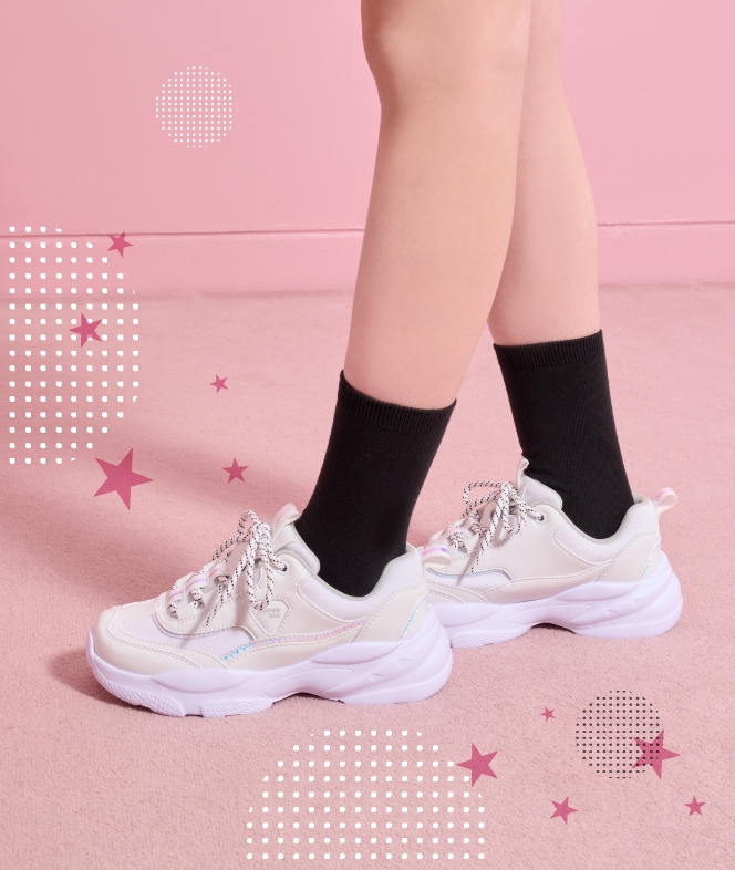 NUOVO GIRL  26�t�ĐV��X�j�[�J�[�b�L�b�Y �R�[�f�B�l�[�g