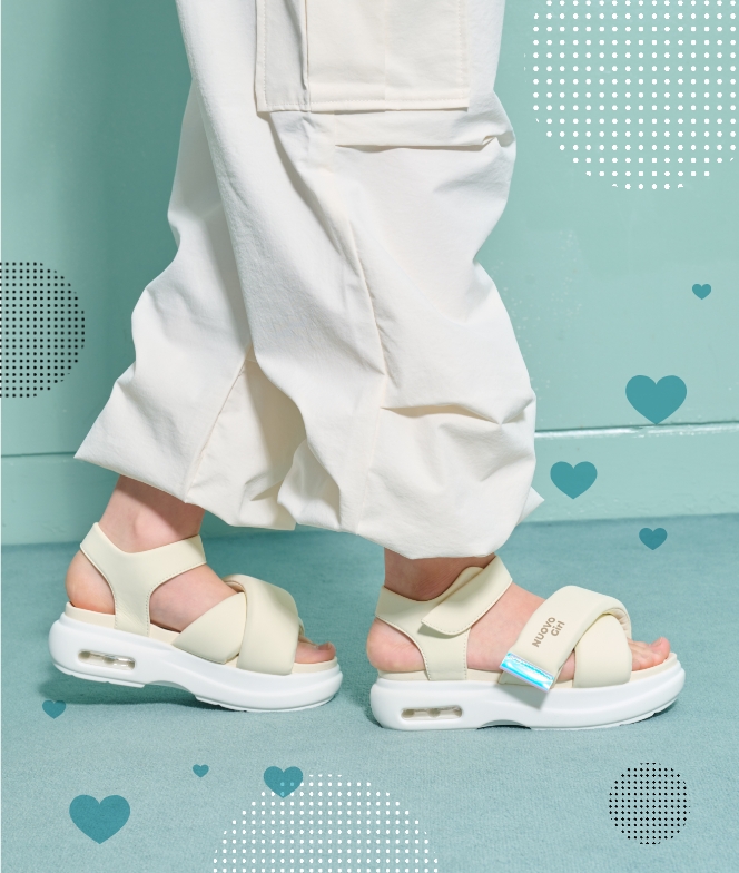 NUOVO GIRL  26�t�ĐV��X�j�[�J�[�b�L�b�Y �R�[�f�B�l�[�g