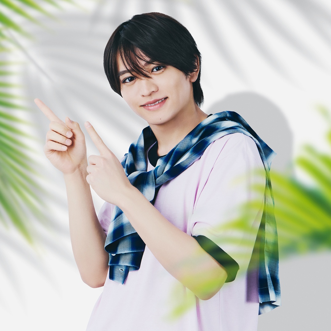 �������m