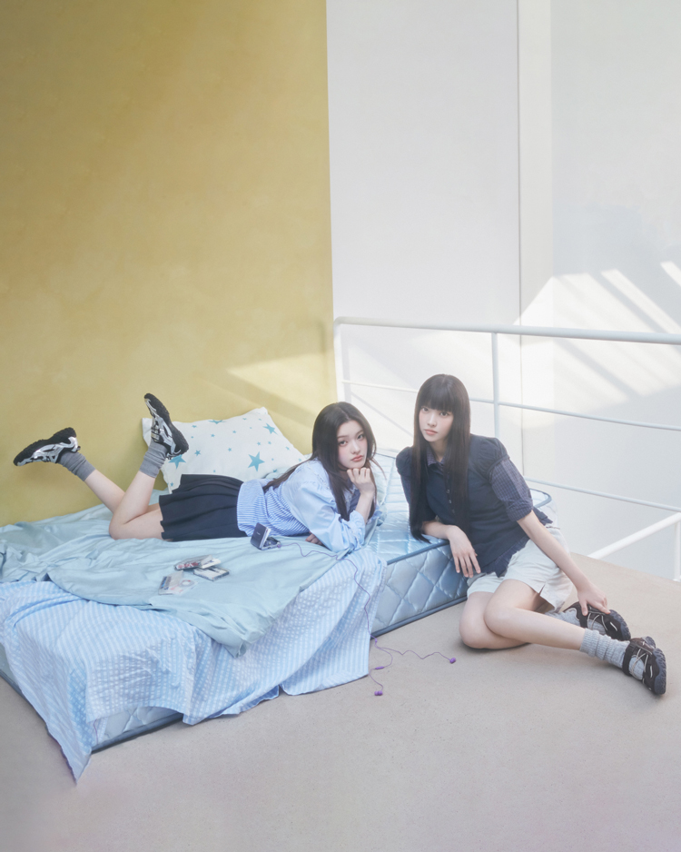 ILLIT YUNAH & IROHA���p ECHAPPE VC v2�b�t�B��