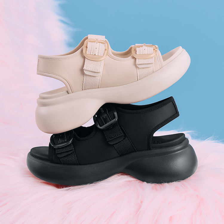 ���������񗚂����Ȃ��A�{6��������T���_���qColon Sandal�r �@�\����
