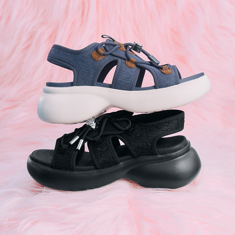 ���������񗚂����Ȃ��A�{6��������T���_���qColon Sandal�r �@�\����