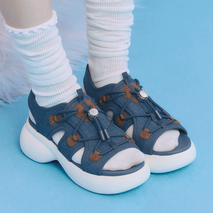 ���������񗚂����Ȃ��A�{6��������T���_���qColon Sandal�r �@�\����