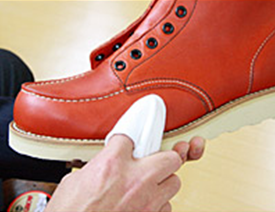 �I�C���𔖂��h��L�΂�